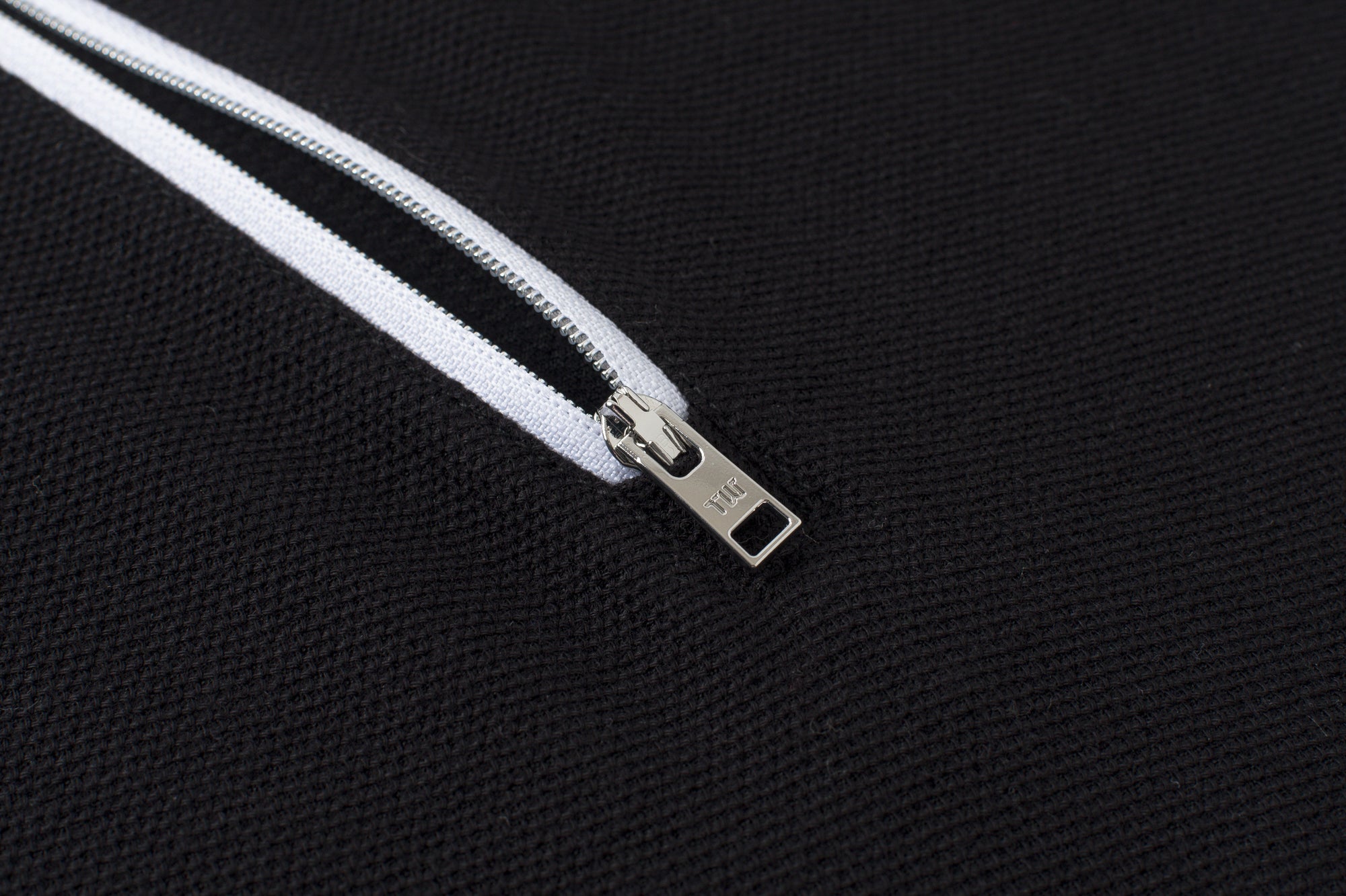 Vanguard Zip Polo Black